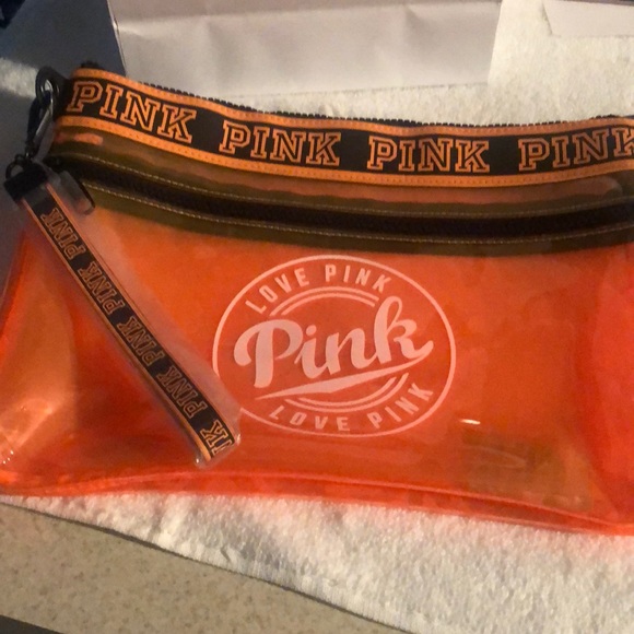 NWT PINK Victoria’s Secret Swimsuit beach bag. 2 zipper compartments. - Picture 1 of 9